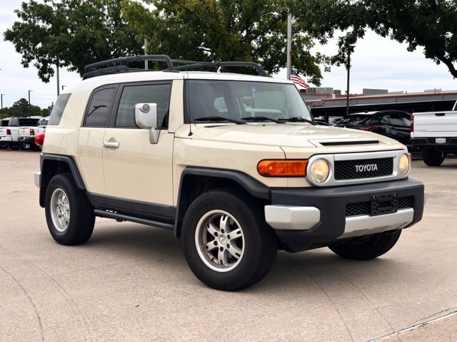 BUY TOYOTA FJ CRUISER 2008 BASE, Local Autos Online LLC